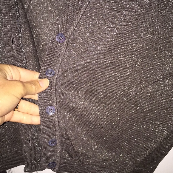 Beautiful cardigan sweater in perfect condition - Picture 2 of 8